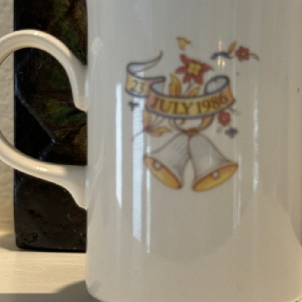 Commemorative‎ mug Prince Andrew and Sarah Ferguson Wedding Circa 1986 - Picture 4 of 4